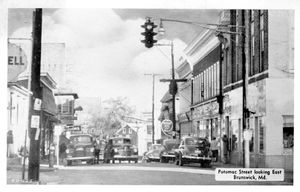 West Potomac Street looking East around 1949..jpg